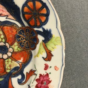 Vijf stukken Chinees famille rose porselein met 'pseudo tabaksbladeren' decor, Qianlong — foto 23