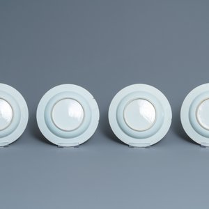 Vijftien Chinese blauw-witte borden en drie schotels met 'koekoek in het huisje' decor, Qianlong — foto 13
