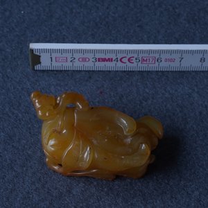 Vijftien diverse Chinese snuifflessen in jade, agaat, malachiet en andere hardsteen, 18/20e eeuw — foto 11