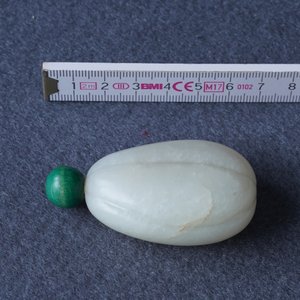 Vijftien diverse Chinese snuifflessen in jade, agaat, malachiet en andere hardsteen, 18/20e eeuw — foto 5