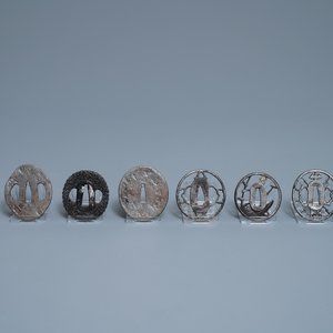 Vingt-cinq tsuba en bronze et métal, Japon, Meiji, 19ème — photo 7