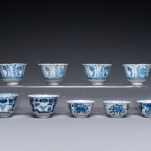 Vingt soucoupes et dix-neuf tasses en porcelaine de Chine en bleu et blanc, Kangxi et après — photo 10