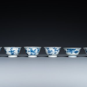Vingt-trois soucoupes et dix-sept tasses en porcelaine de Chine en bleu et blanc, Kangxi — photo 15