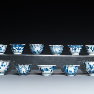 Vingt-trois soucoupes et dix-sept tasses en porcelaine de Chine en bleu et blanc, Kangxi — photo 7