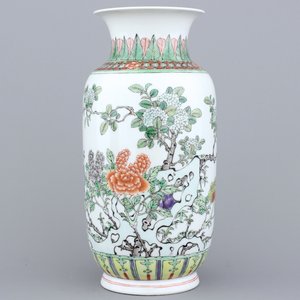 Wucai vaas in Chinees porselein, 19e-20e eeuw — foto 1
