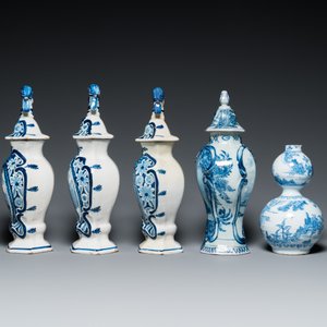 Zes blauw-witte Delftse vazen, 17/18e eeuw — foto 5