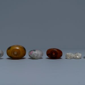 Zes Chinese binnenin beschilderde glazen snuifflessen, 19/20e eeuw — foto 3