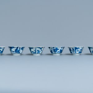 Zes Chinese blauw-witte hexagonale koppen en schotels, Kangxi — foto 5