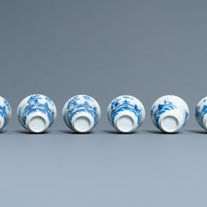 Zes Chinese blauw-witte koppen en schotels, 19e eeuw — foto 10