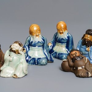 Zes Chinese blauwwitte en celadon biscuit figuren, Qianlong — foto 1