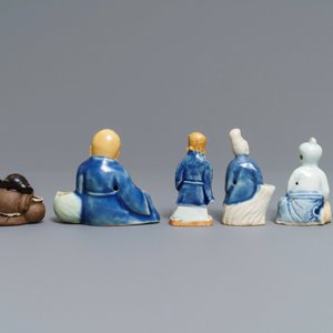 Zes Chinese blauwwitte en celadon biscuit figuren, Qianlong — foto 3