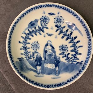 Zes Chinese blauwwitte koppen en vijf schotels met moeder met kind, Kangxi — foto 5