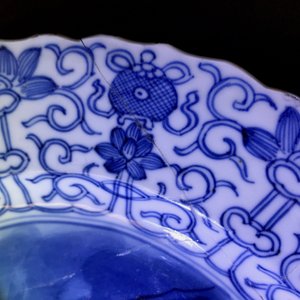 Zes Chinese blauwwitte schotels met 'Joosje te paard', Chenghua merk, Kangxi — foto 10