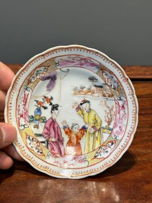 Zes Chinese Canton famille rose koppen en schotels en vier deksels met mandarijns decor, Qianlong — foto 9