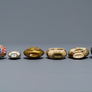 Zes Chinese snuifflessen in Canton en Beijing email, parelmoer en verguld koper, 18/19e eeuw — foto 6