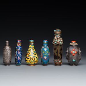 Zes Chinese snuifflessen in zilver en cloisonné, 19/20e eeuw — foto 4