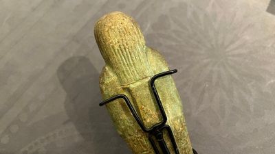 Zes Egyptische oushabti in turquoise- en groen-geglazuurde faience, Late Tijd — foto 11