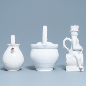 Zes grote stukken in wit Delfts aardewerk, 18/19e eeuw — foto 11