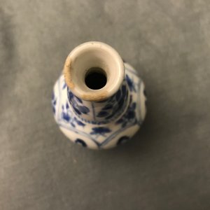 Zes kleine Chinese blauw-witte vaasjes, Kangxi — foto 12