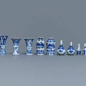 Zes paar Chinese blauw-witte miniatuur vaasjes, Kangxi — foto 2