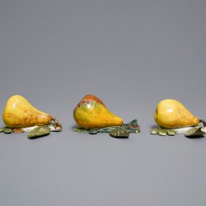 Zes polychrome Delftse modellen van appels, peren en druiven, 18e eeuw — foto 7