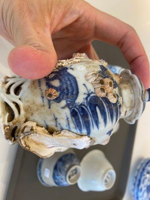 Zes stukken Chinees blauw-wit scheepswrakporselein, Transitie periode en later — foto 2