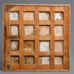 Zestien polychrome Delftse tegels met druiventrossen, 17e eeuw — foto 2