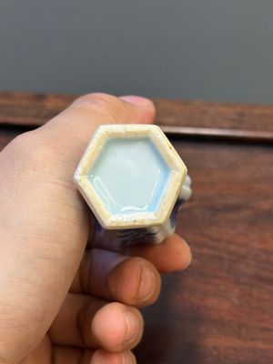 Zeven Chinese blauw-witte vazen met 'Lange Lijzen', Kangxi — foto 31