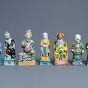 Zeven Chinese famille rose figuren, 18/19e eeuw — foto 2