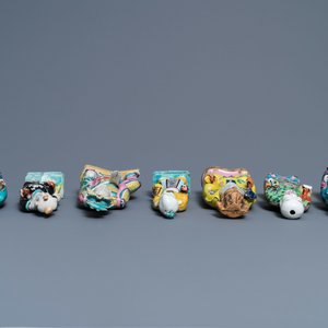 Zeven Chinese famille rose figuren, 18/19e eeuw — foto 6