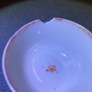 Zeven Chinese famille rose koppen en schotels met mandarijns decor, Qianlong — foto 30