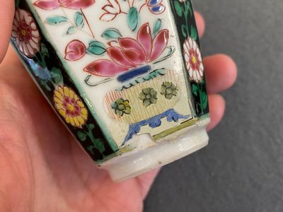 Zeven Chinese famille rose koppen en schotels, Yongzheng/Qianlong — foto 10