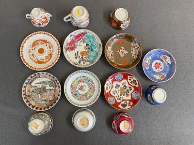 Zeven Chinese famille rose koppen en zeven schotels, Yongzheng/Qianlong — foto 2