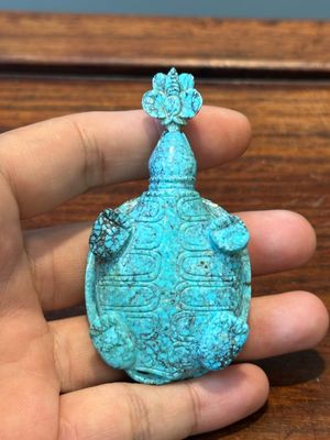 Zeven gevarieerde Chinese snuifflessen in edelsteen, bloedkoraal, glas en barnsteen, 19e eeuw — foto 4