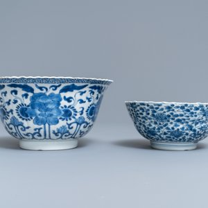 Zeven stukken Chinees blauw-wit en Imari-stijl porselein, Kangxi/Qianlong — foto 6