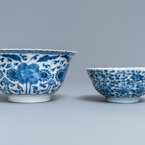 Zeven stukken Chinees blauw-wit en Imari-stijl porselein, Kangxi/Qianlong — foto 8