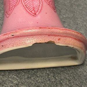 Zeven stukken Chinees monochroom roze en leverrood porselein, Kangxi en later — foto 29