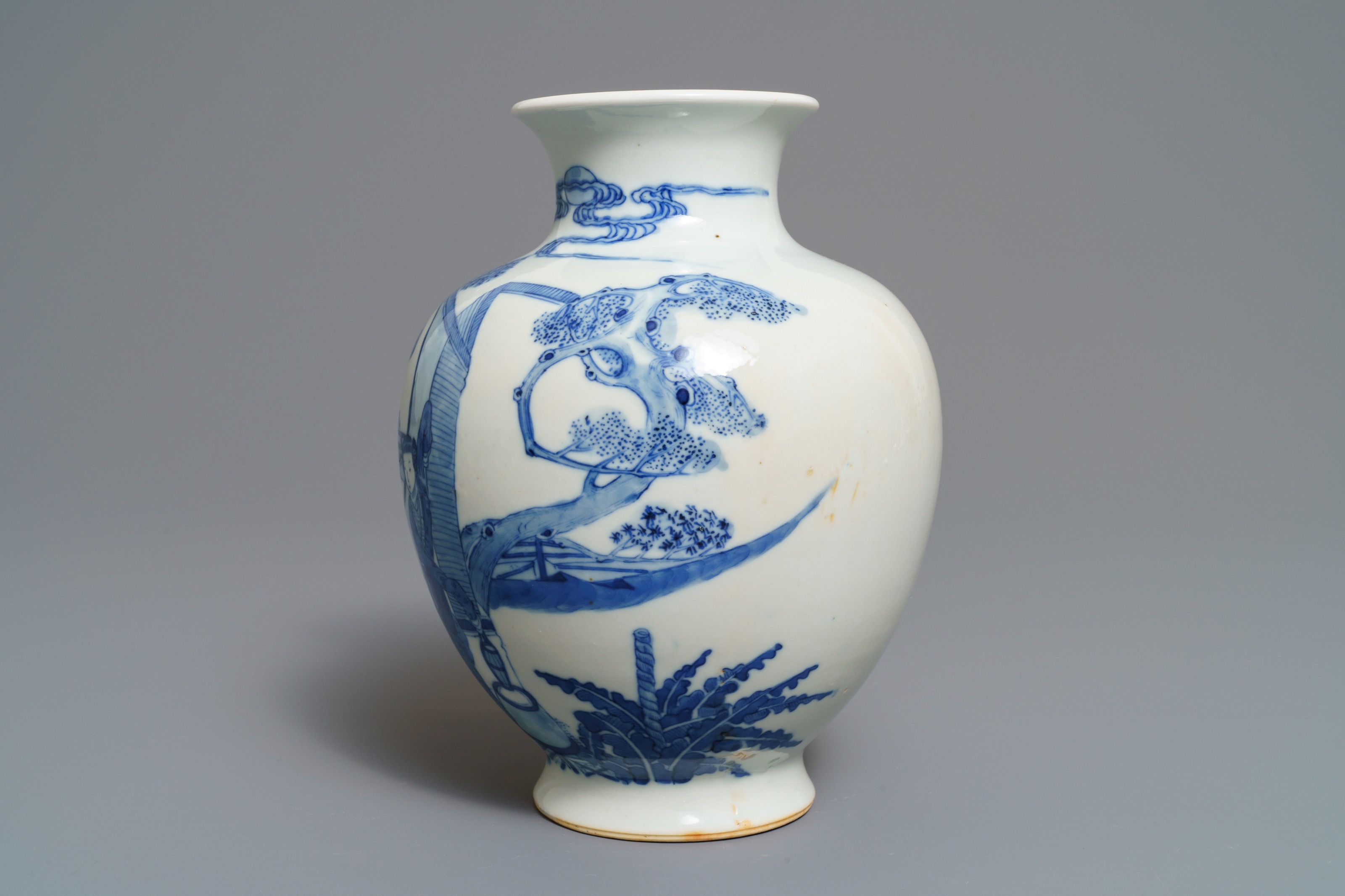 A Chinese blue and white 'Romance of the Western Chamber' vase, 19th C ...