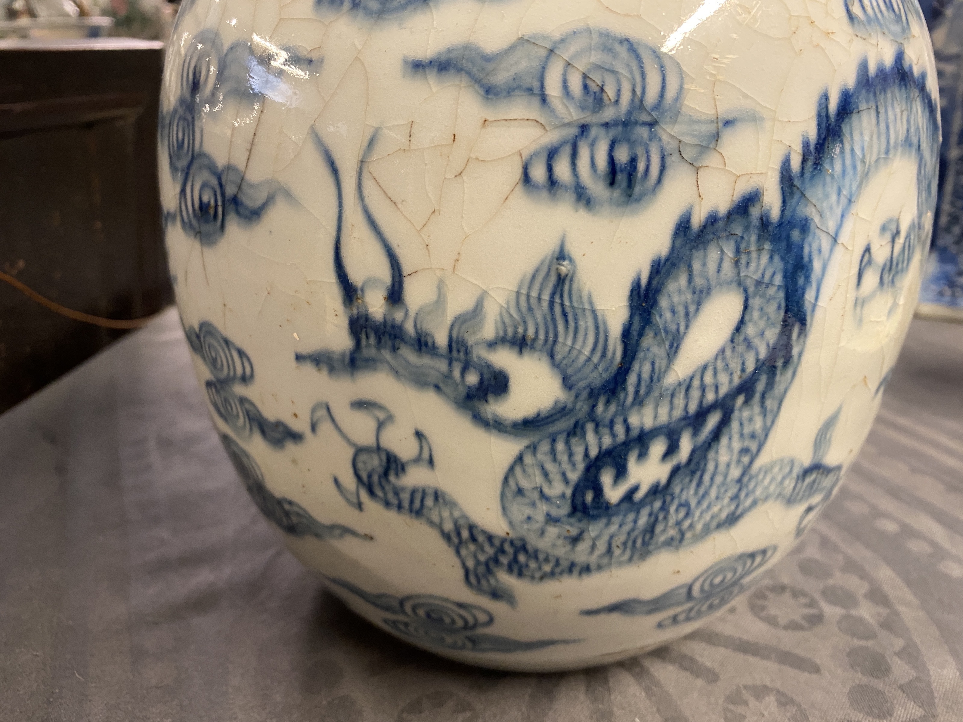 Un Pot Gingembre En Porcelaine De Chine En Bleu Et Blanc Yongzheng Rob Michiels Auctions