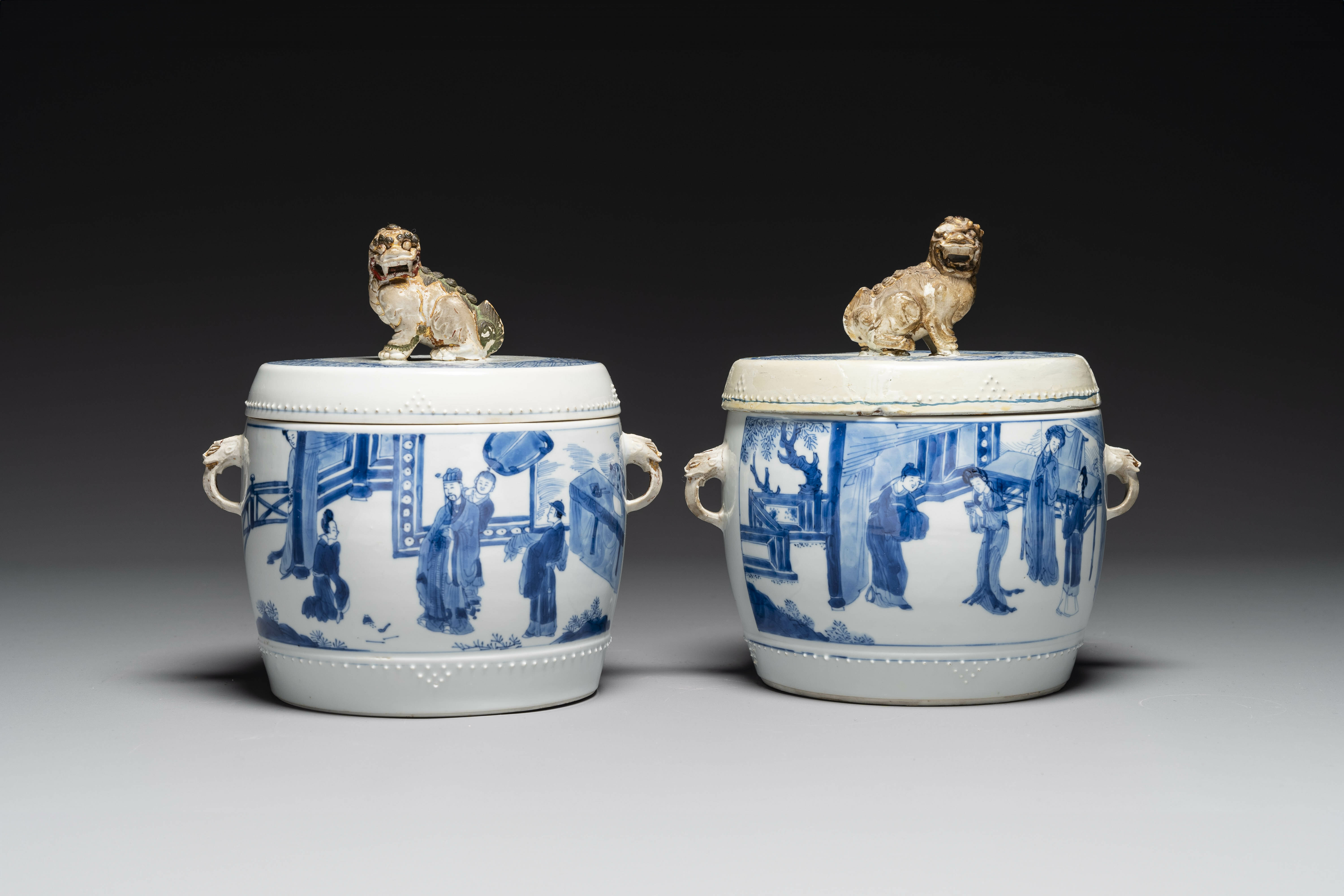 A pair of Chinese blue and white drum-shaped jars and cover, Jiajing ...