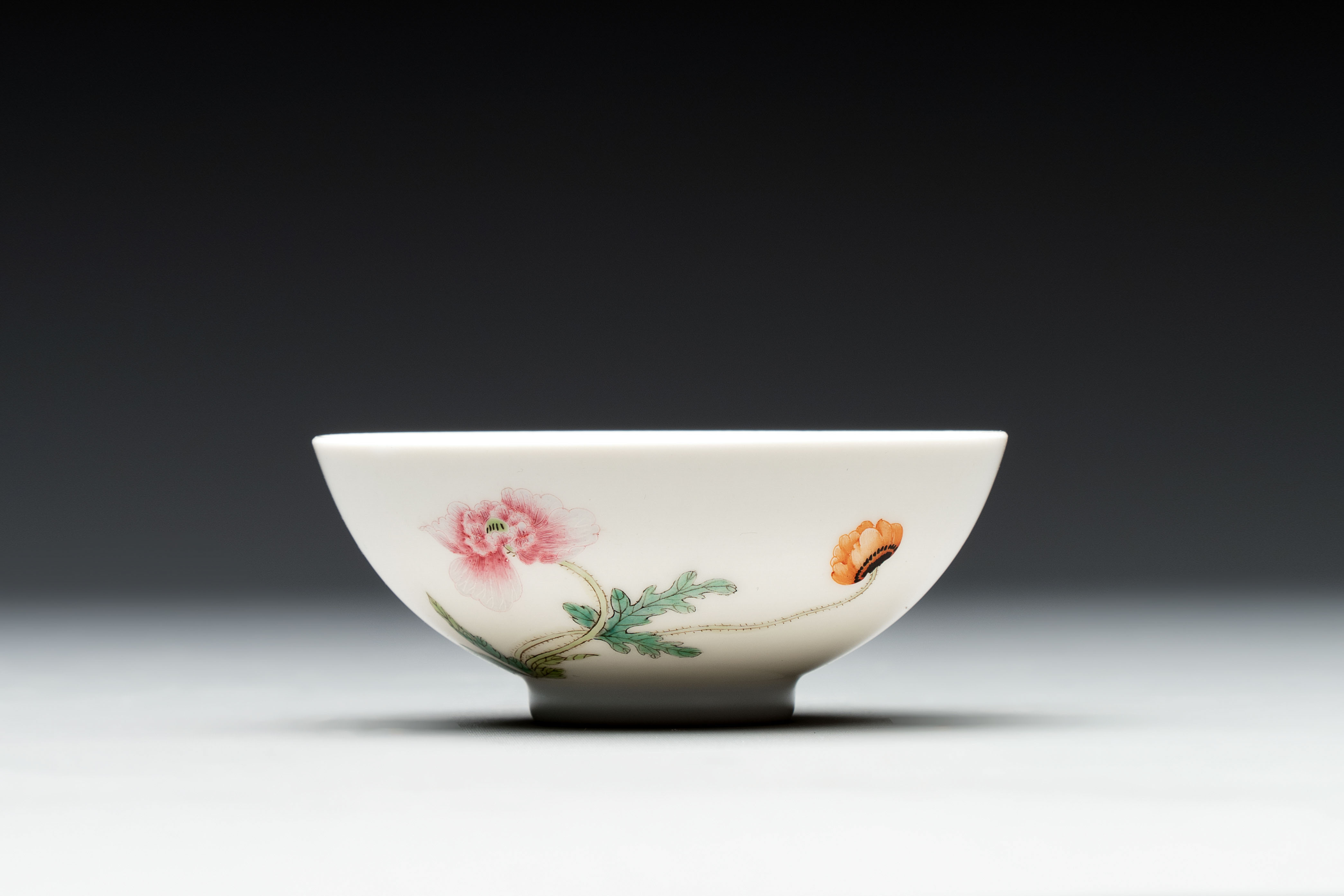 A Chinese famille rose bowl with floral design, Yongzheng mark, 20th C