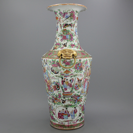 Vase chinois exceptionnel en porcelaine de Canton, famille rose, 19e