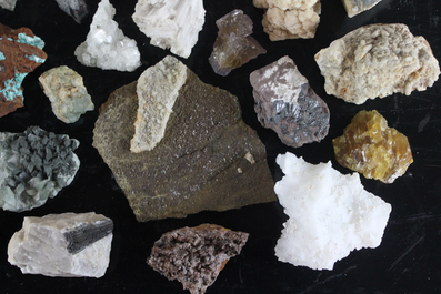 A big lot of various minerals and semi-precious stones