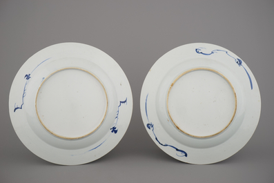 A pair of Chinese porcelain blue and white chargers, 18th C.