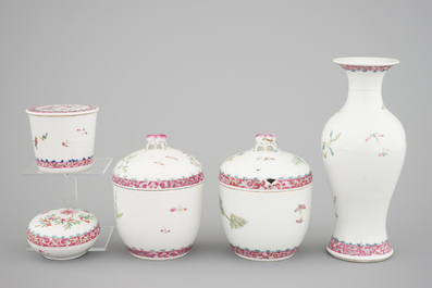 A nice set of Chinese famille rose Peranakan straits porcelain, 19/20th C.