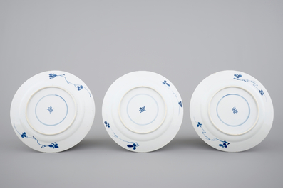 A set of three floral blue and white Chinese porcelain plates, Kangxi ca. 1700