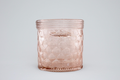 A small two-handled pink glass monteith, 18th C.