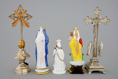 A lot of religious items: 3 ex-voto, 3 figures of Mary, 2 crucifixes and 2 Dutch Delft tiles