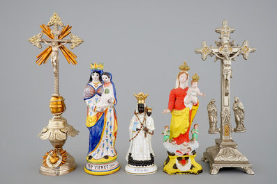 A lot of religious items: 3 ex-voto, 3 figures of Mary, 2 crucifixes and 2 Dutch Delft tiles