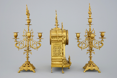 A 3-piece brass garniture, 20th C.